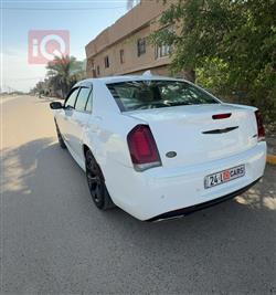 كرايسلر 300